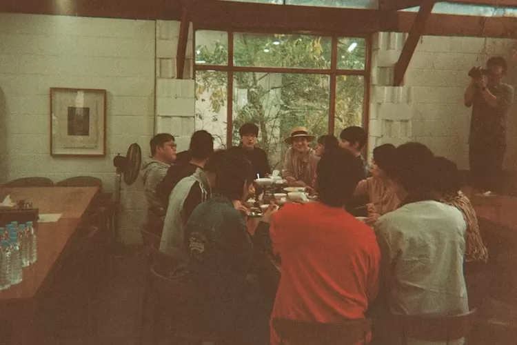 Hyeri, Park Bo Gum, hingga Ra Mi Ran Hadiri Reuni 10 Tahun Drama Reply 1988 Tanpa Ryu Jun Yeol